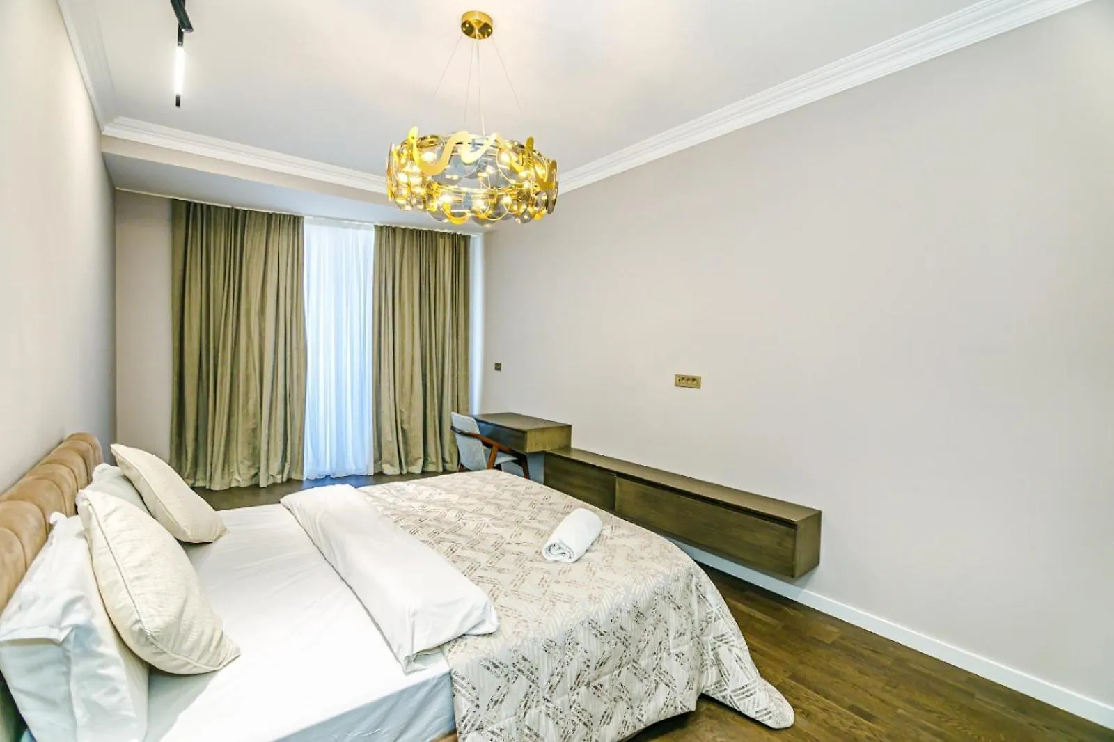 Megafun Apartment 3 Bedroom Μπακού